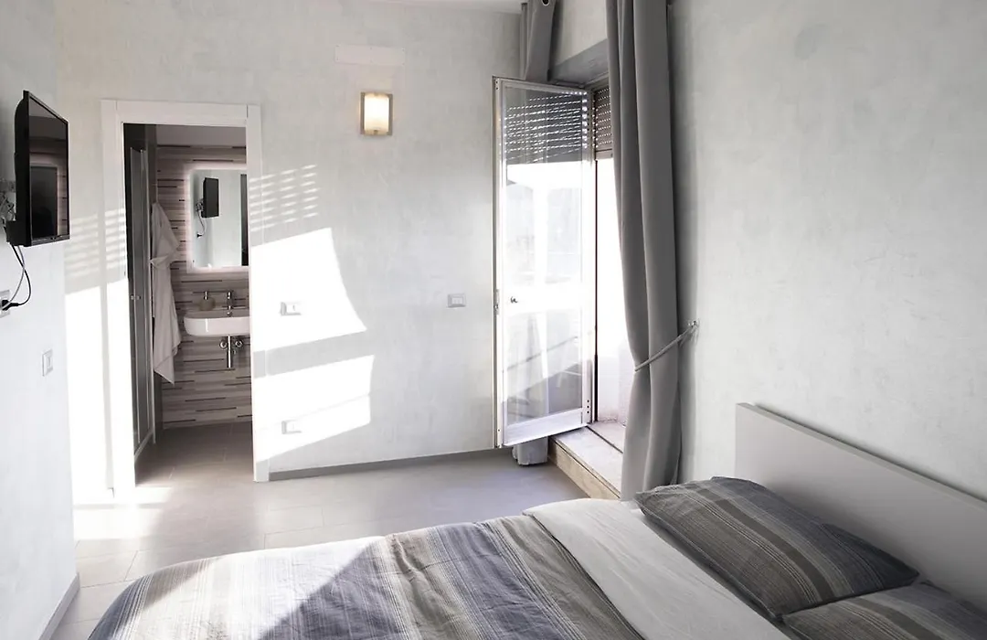 Smart Central Apartments-1